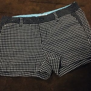 Women’s Black / White Shorts NWOT